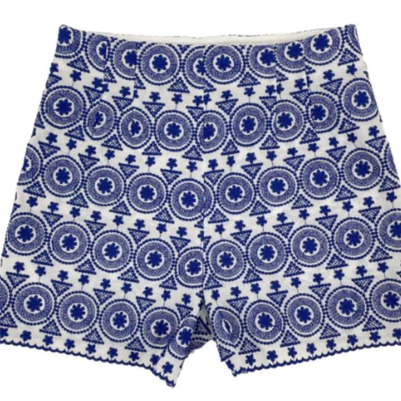 Zara Pants - Zara White Blue Embroidered High Rise Scallop Hem Shorts Womens Size small.